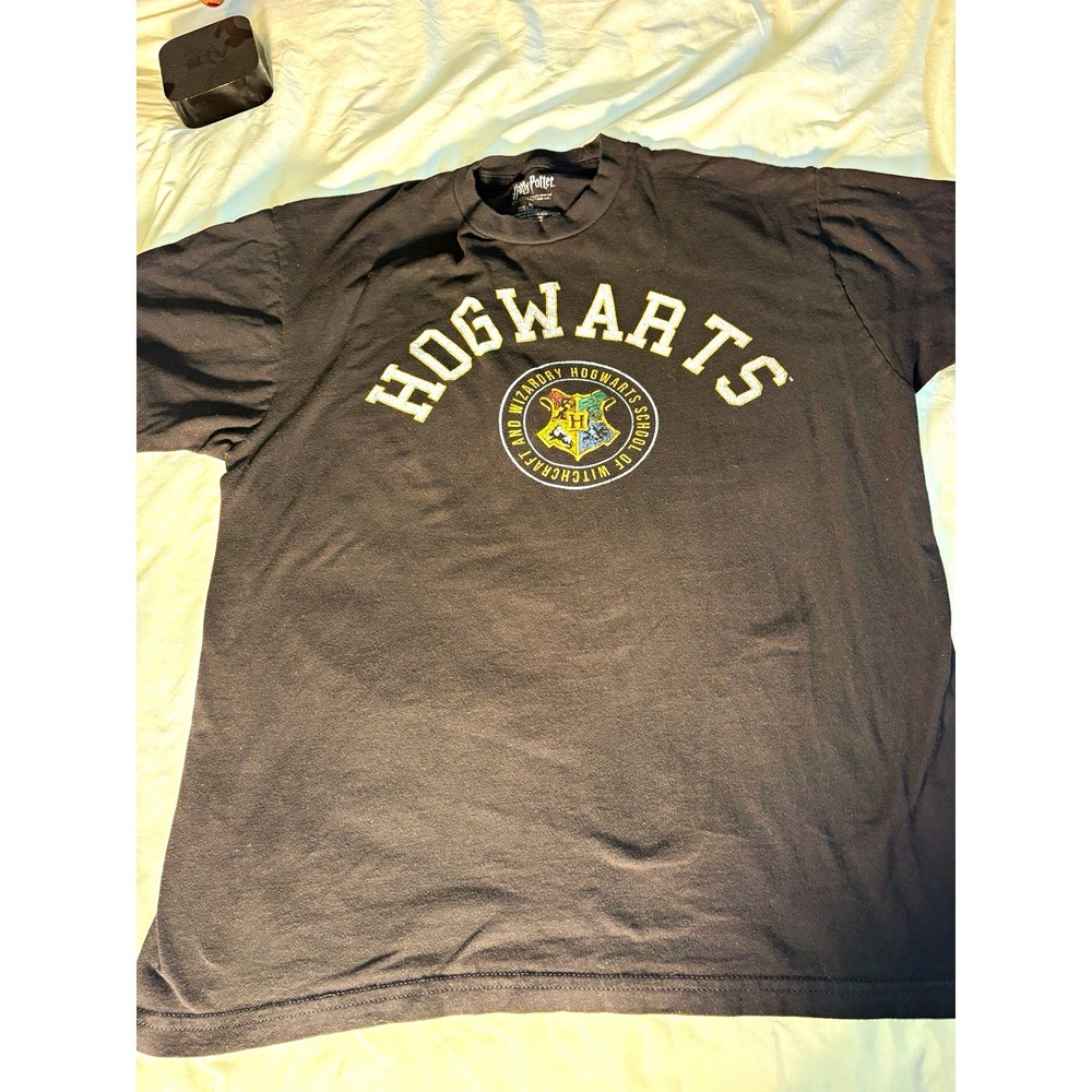 Harry Potter Hogwarts Men's XL Black Graphic Crew Neck Short Sleeve Cotton Tee
